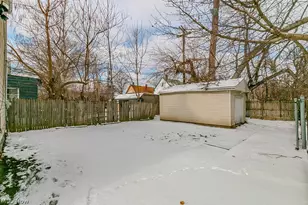 10401 Olivet Ave, Loveland, OH 44108 - Photo 35