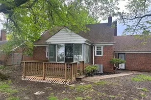 2100 Glenridge Rd, Euclid, OH 44117 - Photo 3