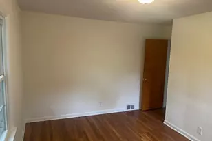 2100 Glenridge Rd, Euclid, OH 44117 - Photo 13