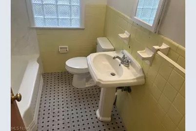 2100 Glenridge Road, Euclid, OH 44117 - Photo 11