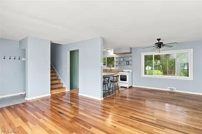 3335 Bailey Road, Cuyahoga Falls, OH 44221 - Photo 7