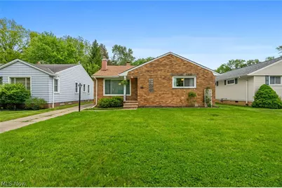 7249 Greenleaf Avenue, Parma, OH 44130 - Photo 33