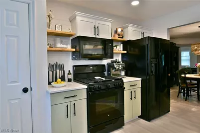 991 Powers Avenue #4, Youngstown, OH 44505 - Photo 21