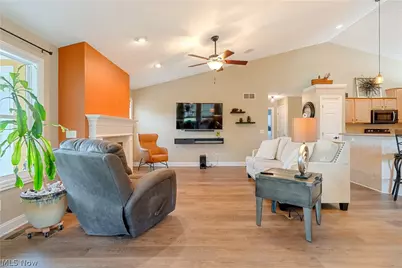 4732 Helmsworth Drive NE, Canton, OH 44714 - Photo 13