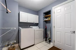 4732 Helmsworth Dr NE, Canton, OH 44714 - Photo 27