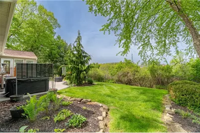 4732 Helmsworth Drive NE, Canton, OH 44714 - Photo 33