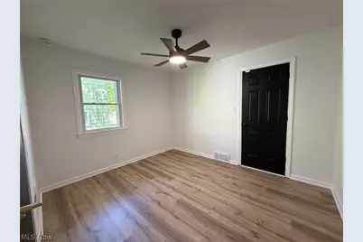 1699 Warrensville Center Road, South Euclid, OH 44121 - Photo 27