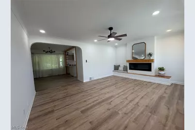 1699 Warrensville Center Road, South Euclid, OH 44121 - Photo 7