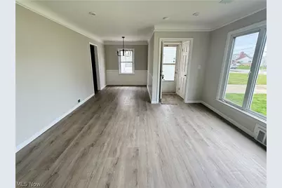 29516 Cresthaven Drive, Willowick, OH 44095 - Photo 15