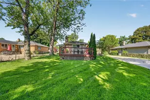 6649 Maplehurst Rd, North Olmsted, OH 44070 - Photo 43