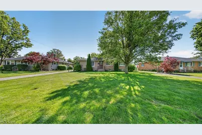 6649 Maplehurst Road, North Olmsted, OH 44070 - Photo 47