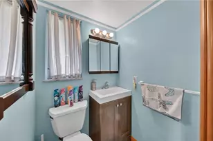 6649 Maplehurst Rd, North Olmsted, OH 44070 - Photo 25