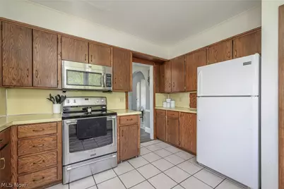 216 Lewis Place NE, Massillon, OH 44646 - Photo 9