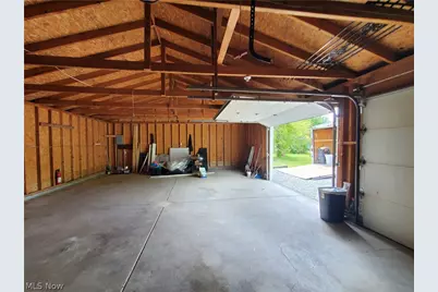 724 Briggs Road, Leavittsburg, OH 44430 - Photo 9
