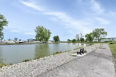 10850 E Bayshore Drive Waterview #40, Marblehead, OH 43440 - Photo 33