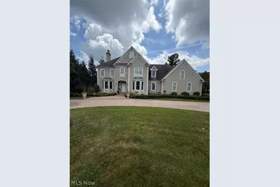 915 Creek View Drive, Aurora, OH 44202 - Photo 1