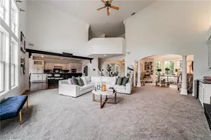 915 Creek View Dr, Aurora, OH 44202 - Photo 9