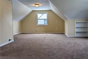 1678 Byron Dr, Mayfield Heights, OH 44124 - Photo 13