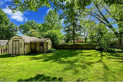 145 Edgewood Drive, Berea, OH 44017 - Photo 33