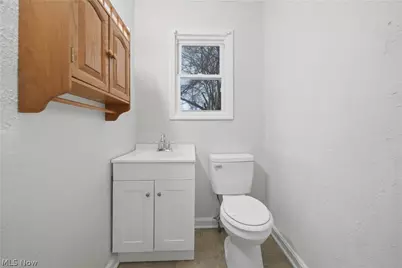 225 Cranz Place, Akron, OH 44310 - Photo 9