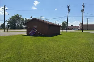 17688 Mahoning Ave, Lake Milton, OH 44429 - Photo 13
