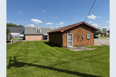 17688 Mahoning Avenue, Lake Milton, OH 44429 - Photo 15