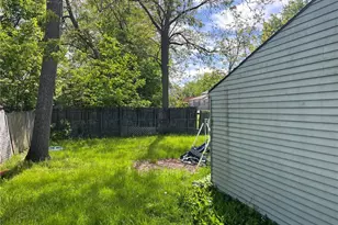 304 Lowell Ave NE, Warren, OH 44483 - Photo 25