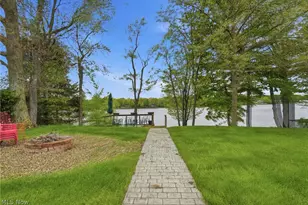 1537 Lake Crest Dr, Roaming Shores, OH 44084 - Photo 5