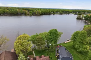 1537 Lake Crest Dr, Roaming Shores, OH 44084 - Photo 13