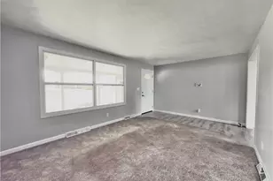 1215 Valley-View Dr, Boardman, OH 44512 - Photo 3