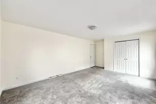 1215 Valley-View Dr, Boardman, OH 44512 - Photo 11