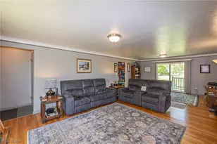 1055 Twilight Dr, Green Hills, OH 44131 - Photo 7