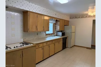 2821 Trabar Drive, Willoughby Hills, OH 44092 - Photo 3