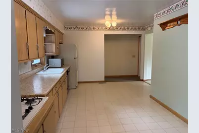 2821 Trabar Drive, Willoughby Hills, OH 44092 - Photo 11
