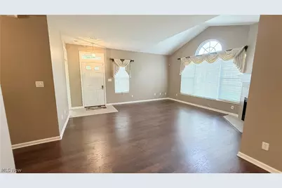 28 Hunters Woods Boulevard #B, Canfield, OH 44406 - Photo 7