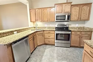 28 Hunters Woods Blvd, Canfield, OH 44406 - Photo 11