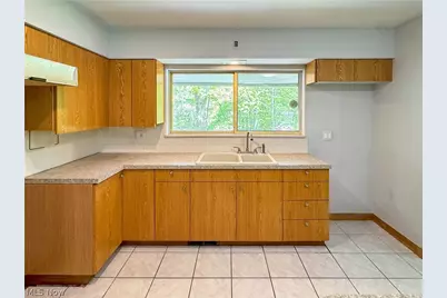 1050 Park Circle, Girard, OH 44420 - Photo 27