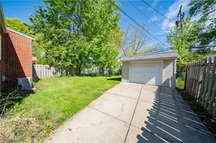 20331 S Lake Shore Blvd, Euclid, OH 44123 - Photo 17