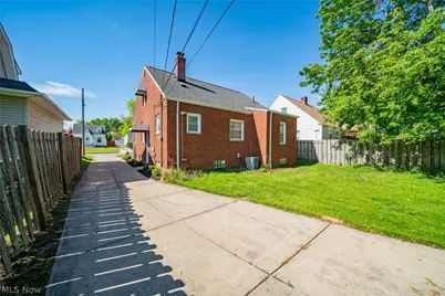 20331 S Lake Shore Boulevard, Euclid, OH 44123 - Photo 19