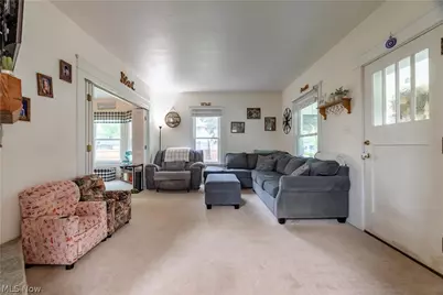 2417 S Arch Avenue, Alliance, OH 44601 - Photo 7