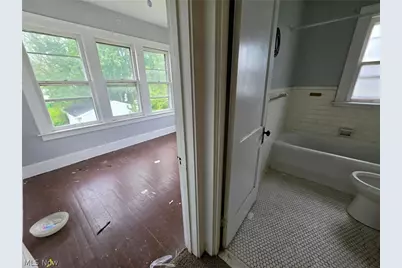 10605 Grace Avenue, Garfield Heights, OH 44125 - Photo 19