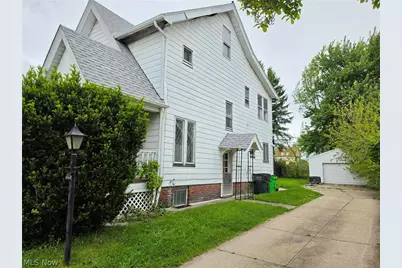 10605 Grace Avenue, Garfield Heights, OH 44125 - Photo 3