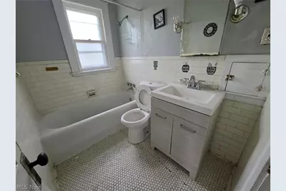 10605 Grace Avenue, Garfield Heights, OH 44125 - Photo 21