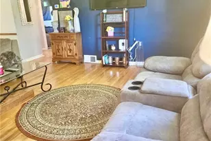 10481 Briar Hill Dr, Kirtland, OH 44094 - Photo 25