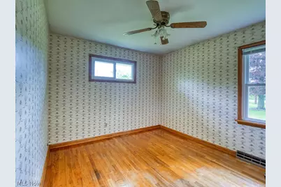 425 W Bath Road, Cuyahoga Falls, OH 44223 - Photo 15