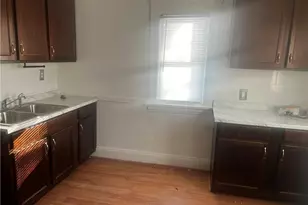 14208 Kingsford Ave, Loveland, OH 44128 - Photo 7