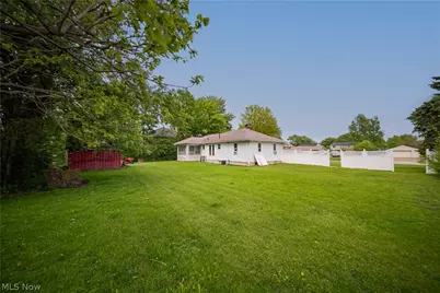 1528 Maryland Avenue, Lorain, OH 44052 - Photo 5