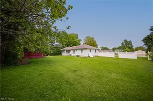 1528 Maryland Ave, Lorain, OH 44052 - Photo 5