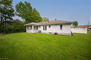 1528 Maryland Ave, Lorain, OH 44052 - Photo 7