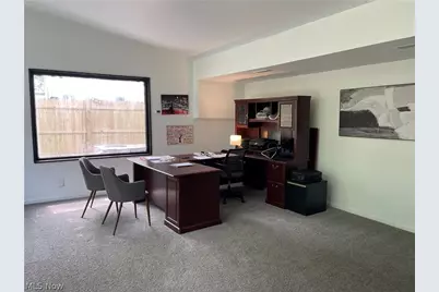 607 Castle Boulevard, Akron, OH 44313 - Photo 9